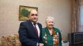 95-летней вологжанке вручили медаль в честь юбилея Победы